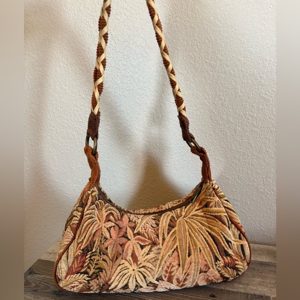Tropical Leaf Pattern Shoulder Bag - image 1